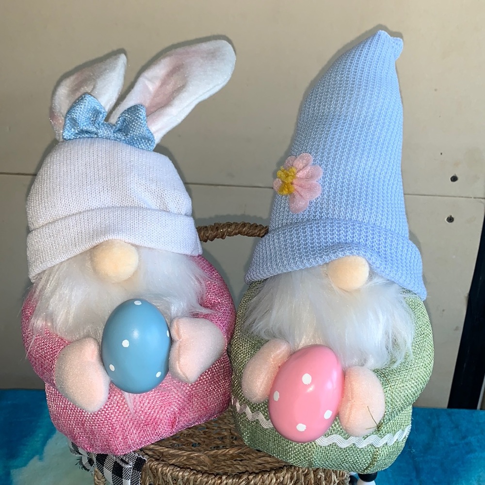 Set of gnomes